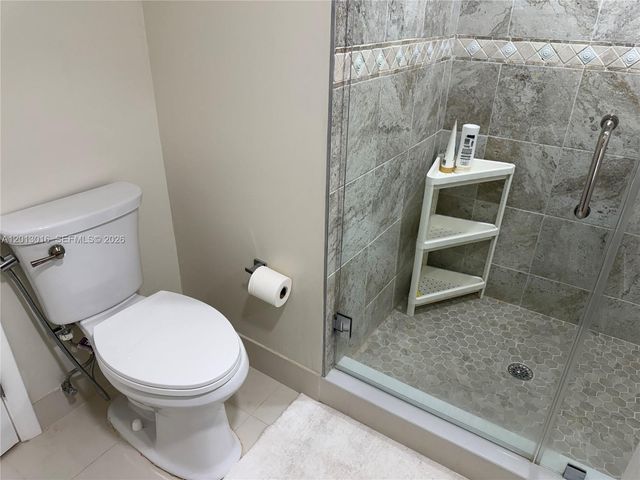 491 Racquet Club Rd 312, Weston, FL 33326