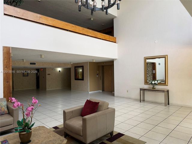 491 Racquet Club Rd 312, Weston, FL 33326