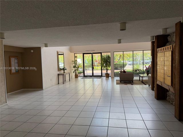 491 Racquet Club Rd 312, Weston, FL 33326