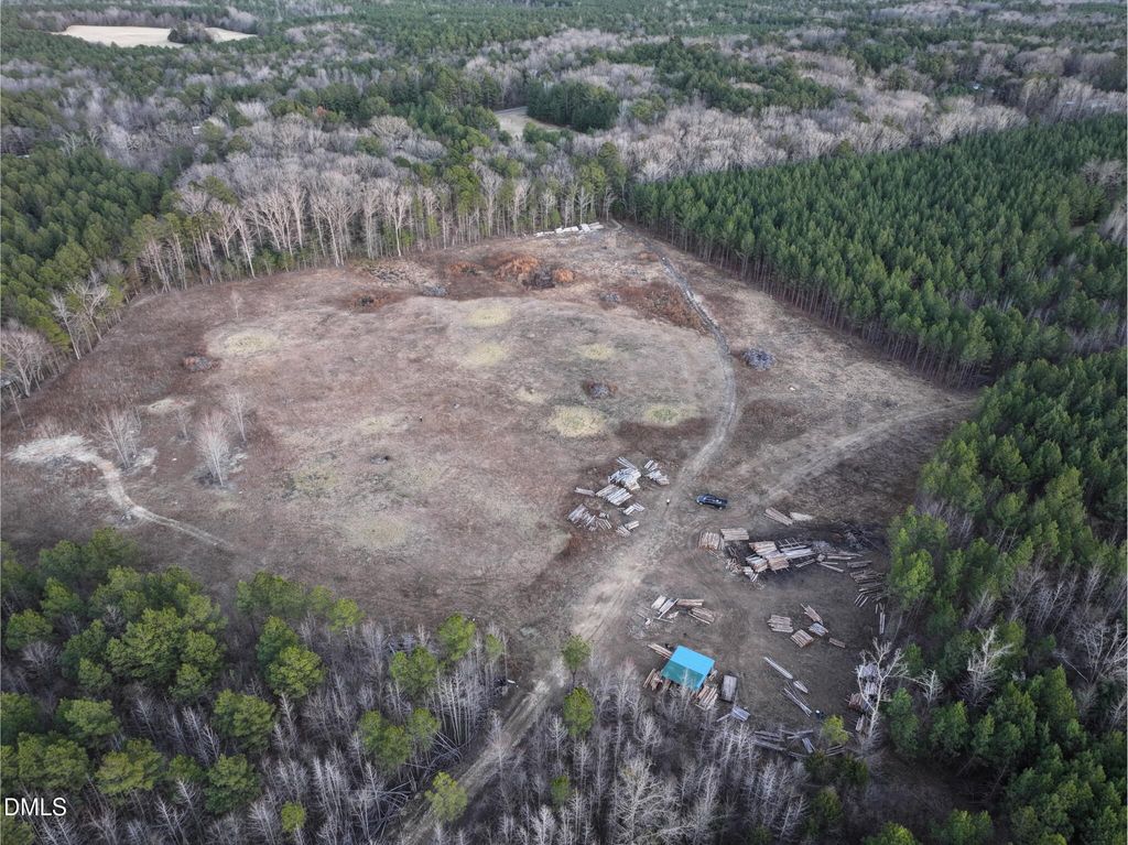 187 Ruth Woods Lane, Pittsboro, NC 27312