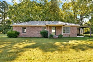 389 Houston Bell Rd, Manchester, TN 37355