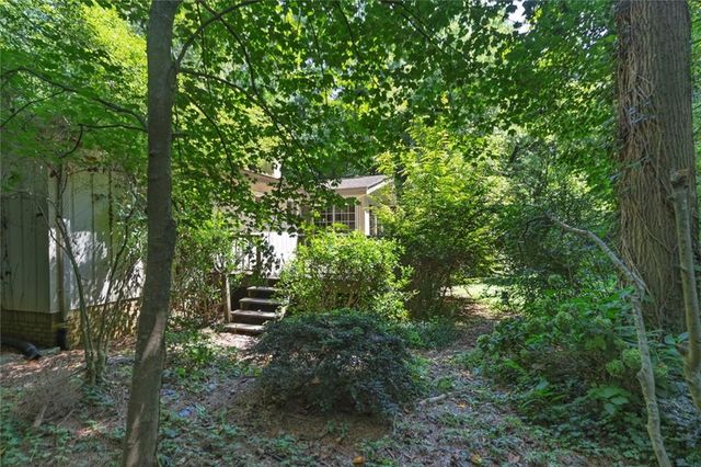 3548 Club NW Drive, Kennesaw, GA 30144