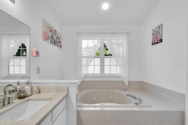 21 S Baker Drive, Jackson, NJ 08527