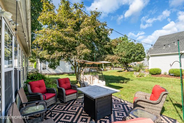 21 S Baker Drive, Jackson, NJ 08527