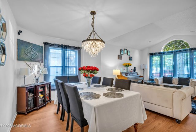 21 S Baker Drive, Jackson, NJ 08527