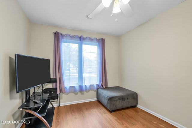 21 S Baker Drive, Jackson, NJ 08527
