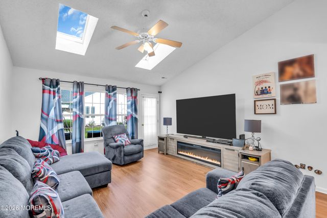 21 S Baker Drive, Jackson, NJ 08527