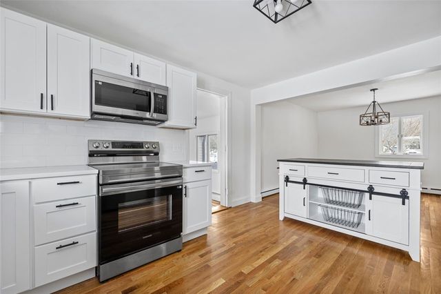 5 Woodland Avenue, Coventry, RI 02816