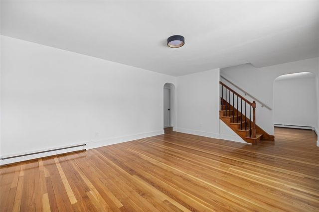 5 Woodland Avenue, Coventry, RI 02816