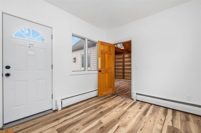 5 Woodland Avenue, Coventry, RI 02816