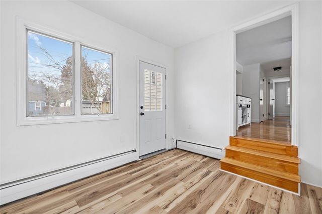 5 Woodland Avenue, Coventry, RI 02816