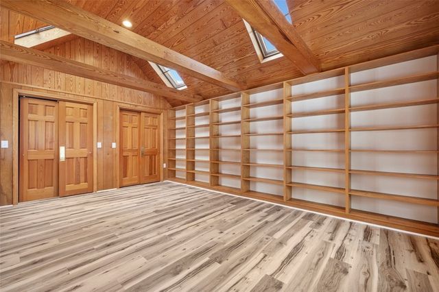 5 Woodland Avenue, Coventry, RI 02816