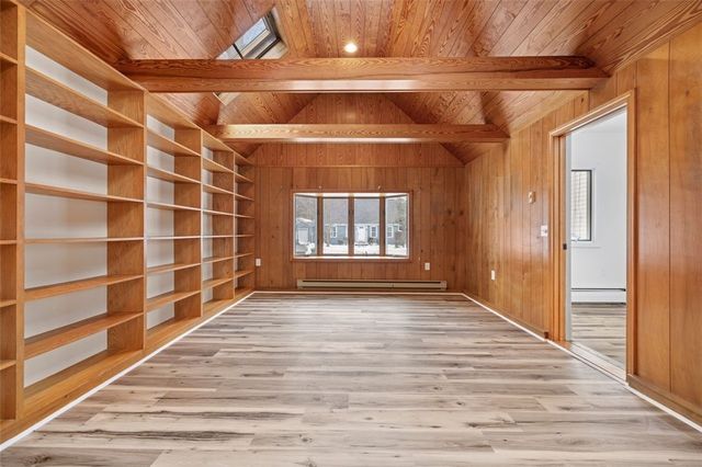 5 Woodland Avenue, Coventry, RI 02816