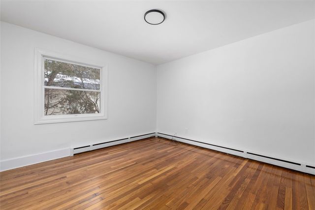 5 Woodland Avenue, Coventry, RI 02816