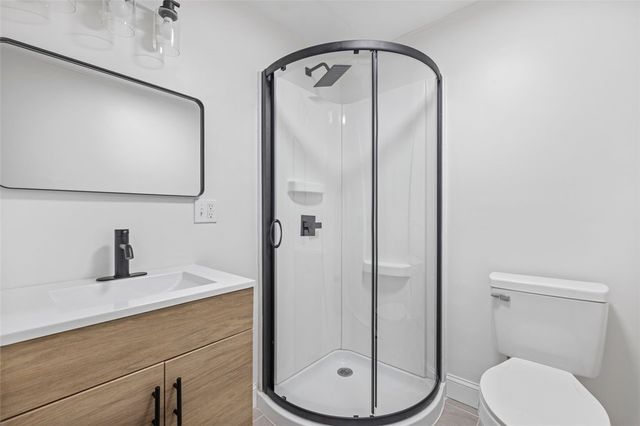 5 Woodland Avenue, Coventry, RI 02816