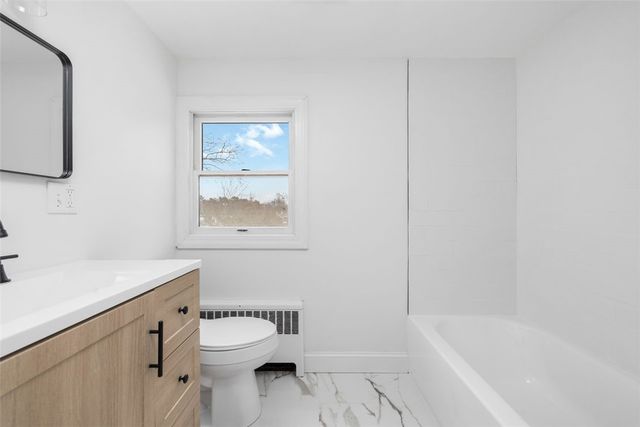 5 Woodland Avenue, Coventry, RI 02816