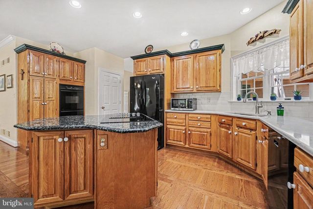 1905 CHRISTOPHER PL, Harrisburg, PA 17110