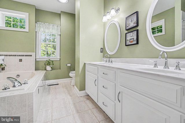 1905 CHRISTOPHER PL, Harrisburg, PA 17110
