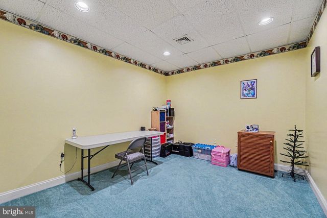 1905 CHRISTOPHER PL, Harrisburg, PA 17110
