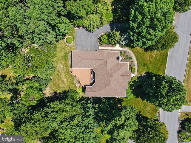 1905 CHRISTOPHER PL, Harrisburg, PA 17110