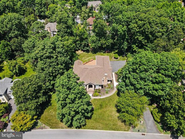 1905 CHRISTOPHER PL, Harrisburg, PA 17110
