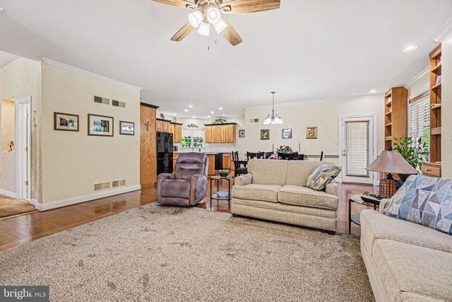 1905 CHRISTOPHER PL, Harrisburg, PA 17110
