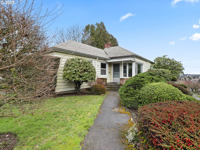 -1 Se MADISON St, Portland, OR 97215