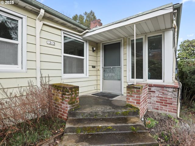 -1 Se MADISON St, Portland, OR 97215