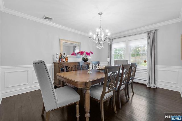 46 Sussex Road, Tenafly, NJ 07670
