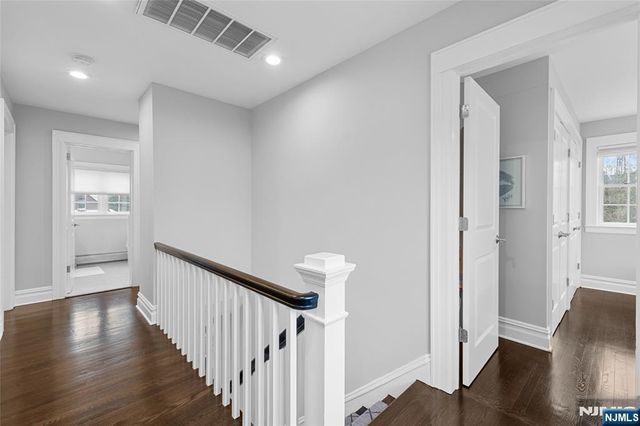 46 Sussex Road, Tenafly, NJ 07670