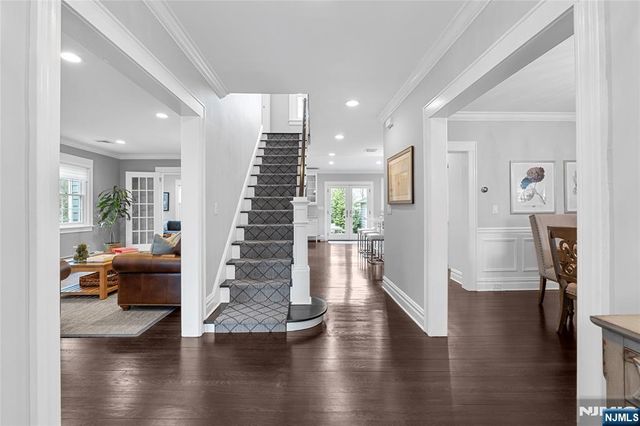 46 Sussex Road, Tenafly, NJ 07670