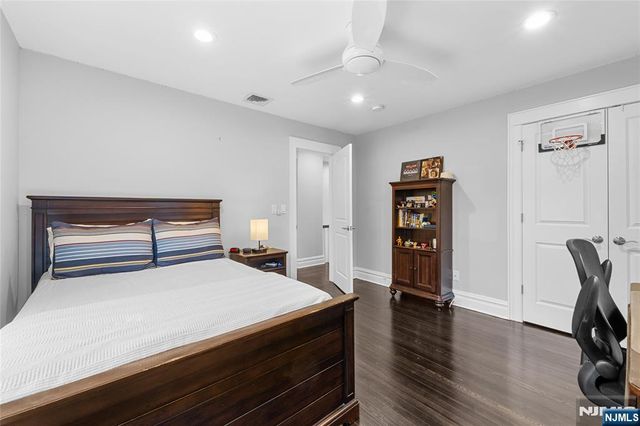 46 Sussex Road, Tenafly, NJ 07670