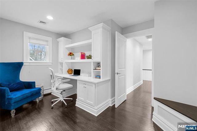 46 Sussex Road, Tenafly, NJ 07670