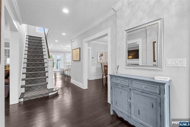 46 Sussex Road, Tenafly, NJ 07670