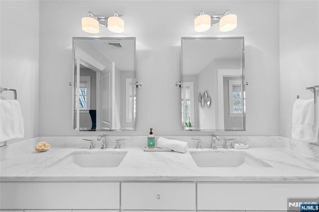 46 Sussex Road, Tenafly, NJ 07670