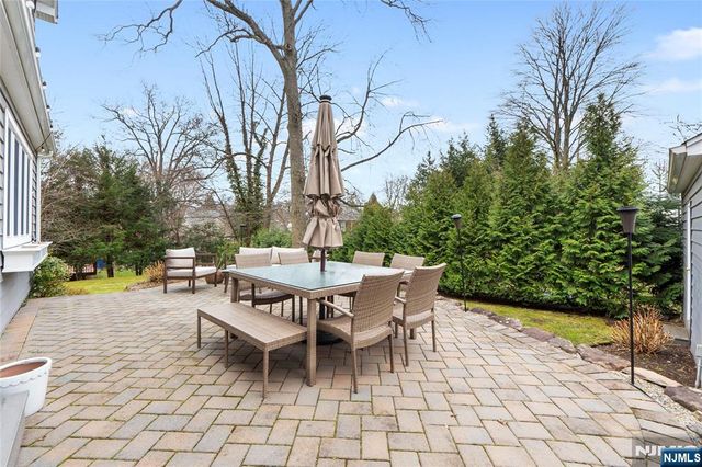 46 Sussex Road, Tenafly, NJ 07670