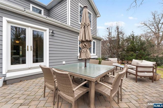 46 Sussex Road, Tenafly, NJ 07670