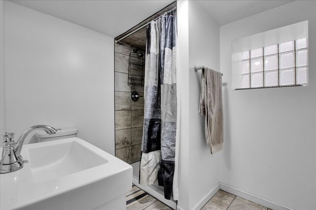 838 N Homan Avenue, Chicago, IL 60651