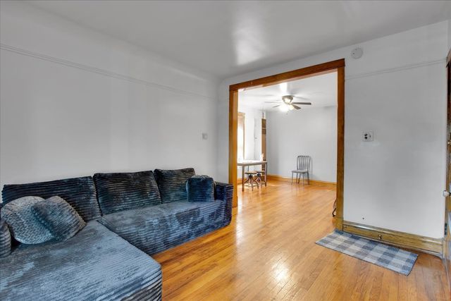 838 N Homan Avenue, Chicago, IL 60651