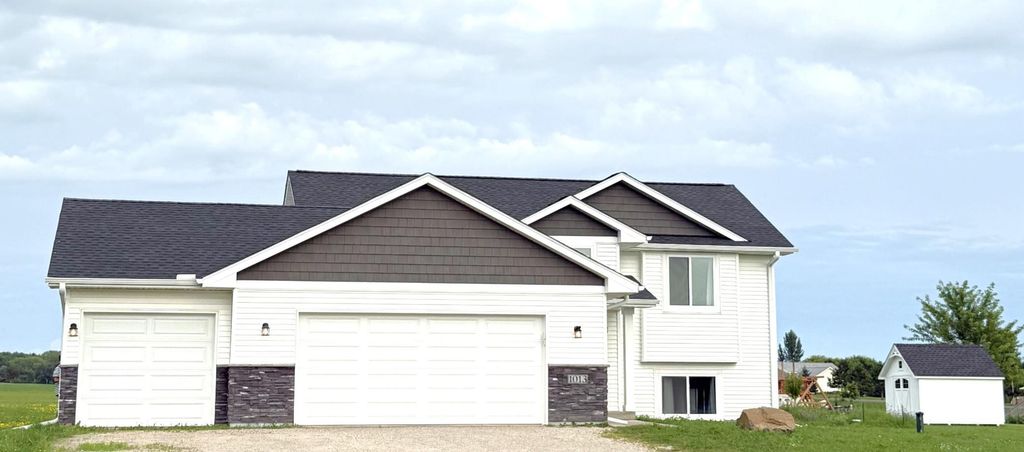 1013 167th Street, Hammond, WI 54015