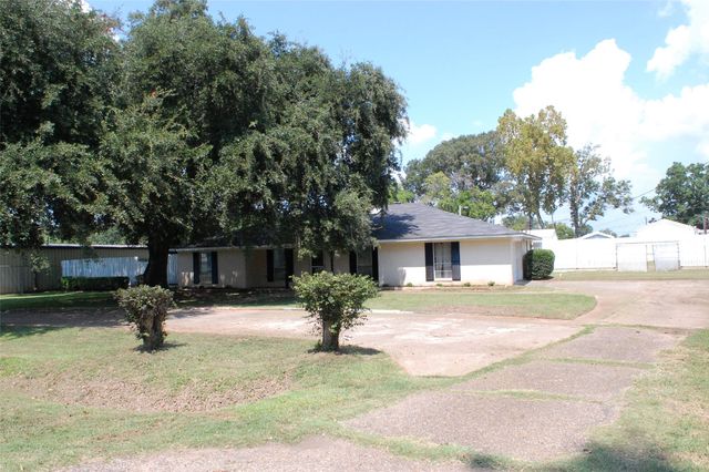 1931 Alfred Lane, Bossier City, LA 71112