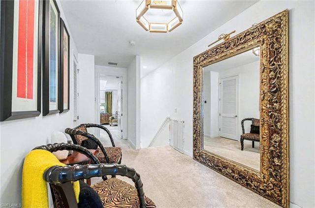 13045 Pembroke DR, Naples, FL 34105