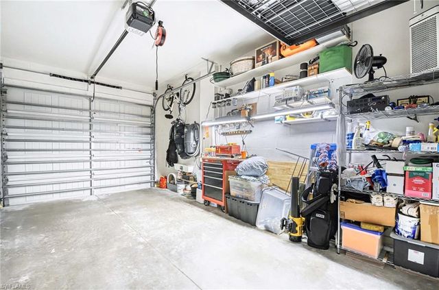 13045 Pembroke DR, Naples, FL 34105