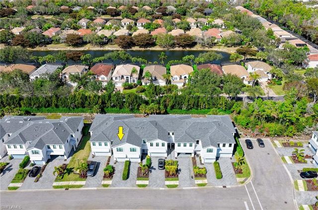 13045 Pembroke DR, Naples, FL 34105