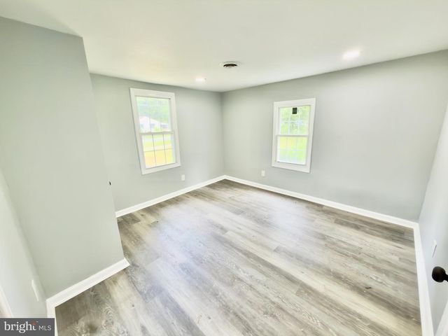 1509 AIRPORT LN, Accokeek, MD 20607