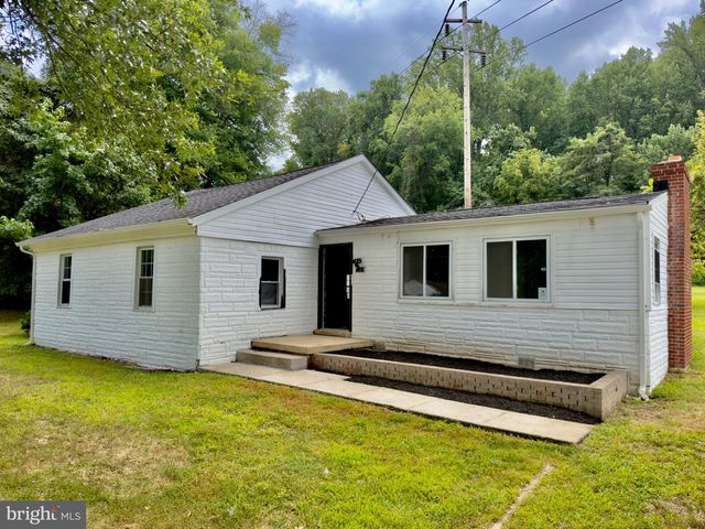 1509 AIRPORT LN, Accokeek, MD 20607