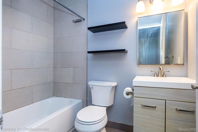 2650 Fenwick Court, Ann Arbor, MI 48104