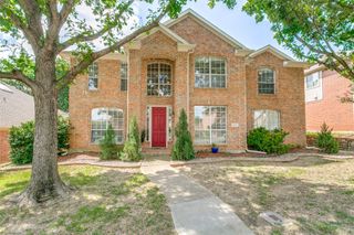 408 Crestview Point Drive, Lewisville, TX 75067