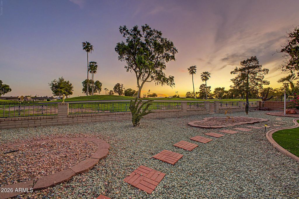 9507 W COUNTRY CLUB Drive, Sun City, AZ 85373 — photo 2