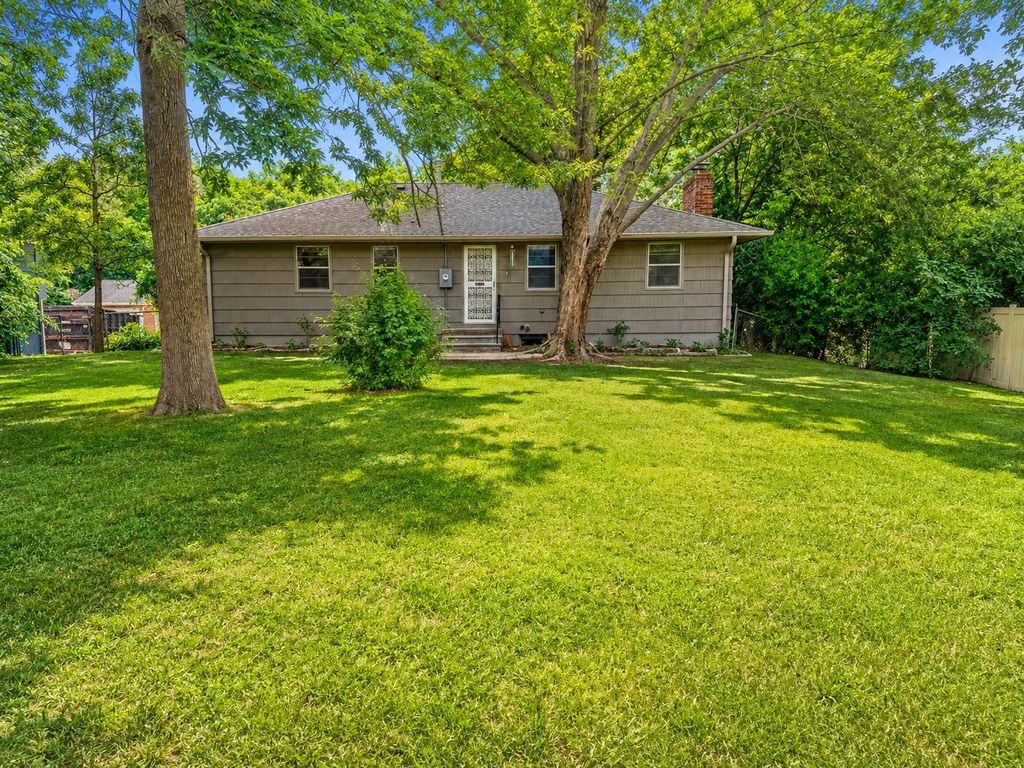 5104 Abercrombie, Edina, MN 55439 — photo 2